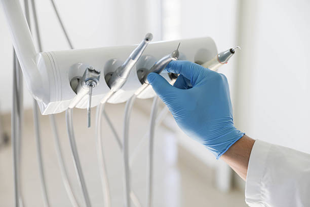 Professional Emergency Dentist technician working in Riverside, UT